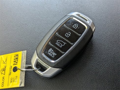 Used 2019 Hyundai Santa Fe SEL image 27