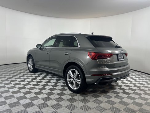 Used 2022 Audi Q3 2.0T Premium Plus w/ Premium Plus Package image 5