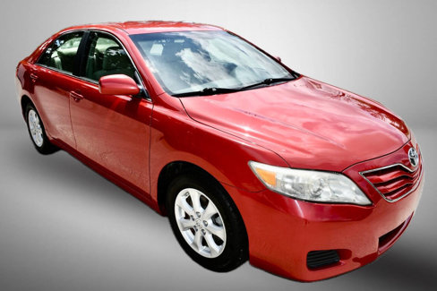 Used 2011 Toyota Camry LE image 8