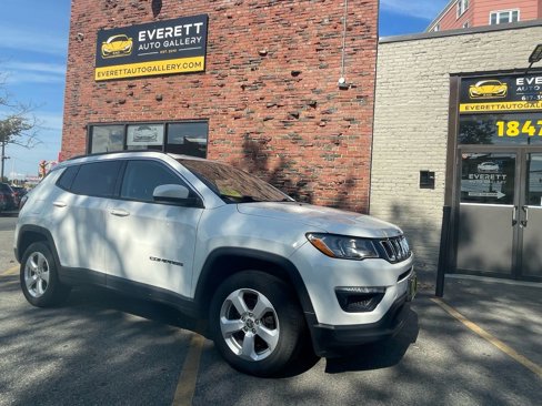 Used 2019 Jeep Compass Latitude w/ Cold Weather Group image 1