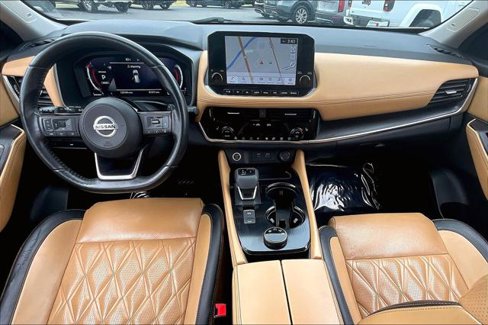Used 2021 Nissan Rogue Platinum image 7