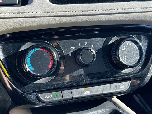 Used 2019 Honda HR-V LX image 16