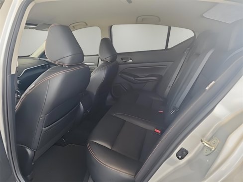 Used 2020 Nissan Altima 2.5 SR image 13