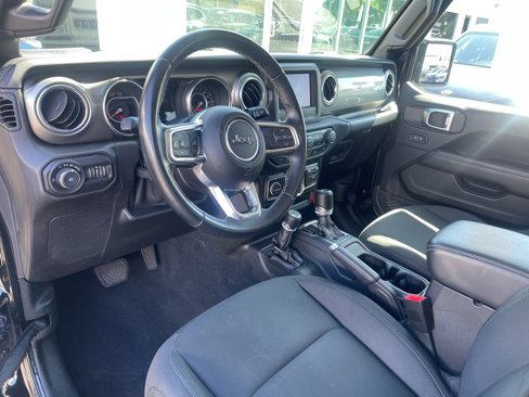 Used 2019 Jeep Wrangler Unlimited Sahara image 15