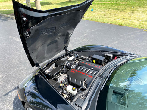 Used 2005 Chevrolet Corvette Convertible w/ Preferred Equipment Group image 44