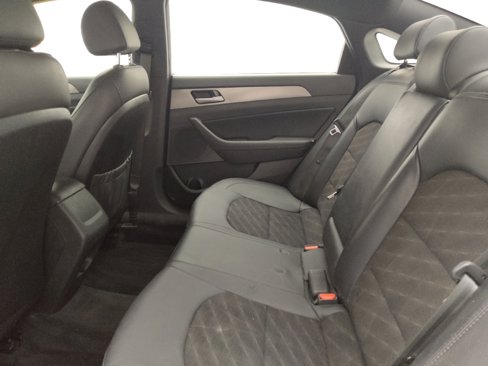 Used 2018 Hyundai Sonata Sport image 18