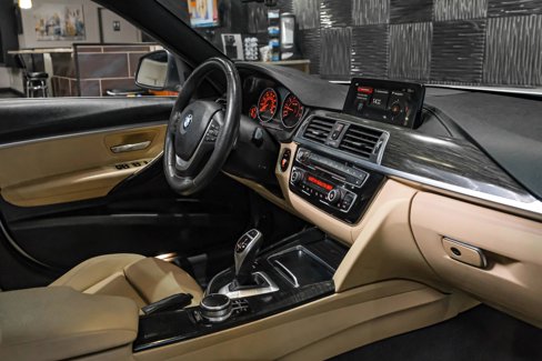 Used 2018 BMW 330i Sedan image 26