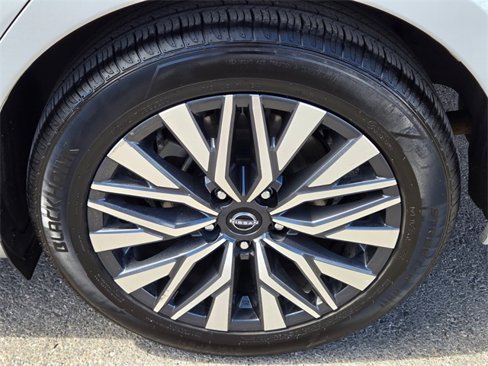 Used 2023 Nissan Altima 2.5 SV image 11