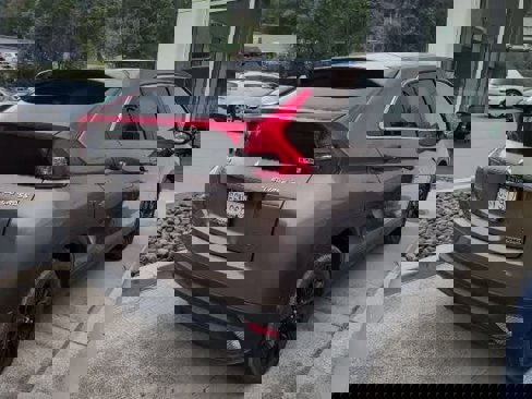 Used 2018 Mitsubishi Eclipse Cross LE image 5