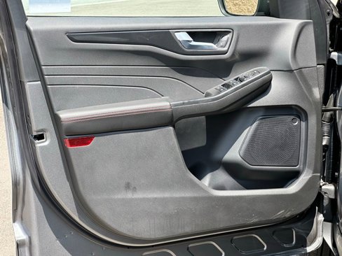 New 2025 Ford Escape ST-Line image 19