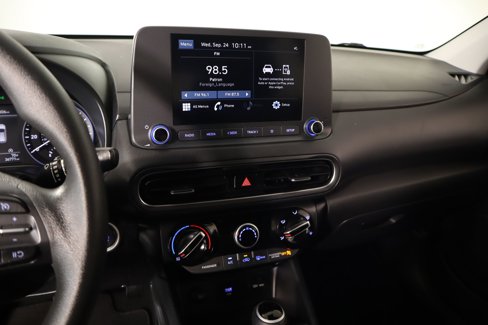 Used 2023 Hyundai Kona SEL w/ Cargo Package image 5