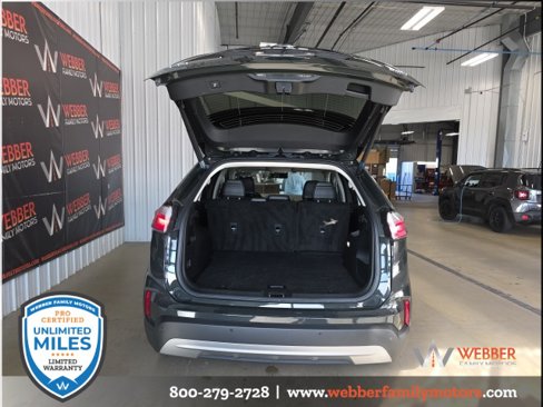 Used 2022 Ford Edge SEL w/ Convenience Package image 10