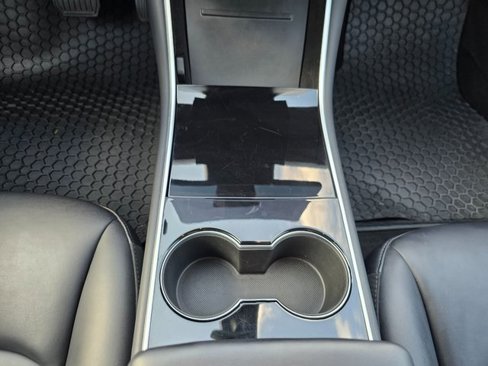 Used 2018 Tesla Model 3 Long Range image 39