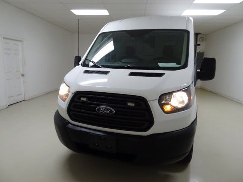 Used 2017 Ford Transit 250 130 Medium Roof image 9