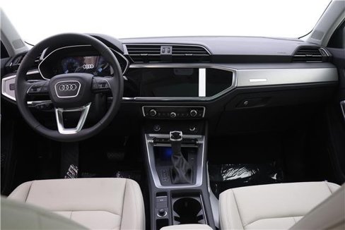 New 2025 Audi Q3 2.0T Premium Plus image 8