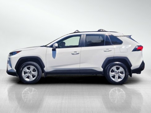 Used 2021 Toyota RAV4 XLE image 7