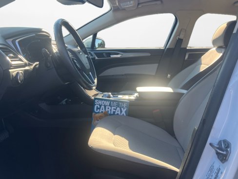 Used 2019 Ford Fusion SE w/ Equipment Group 151A image 11