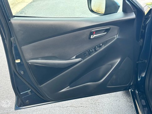 Used 2017 Toyota Yaris iA image 17