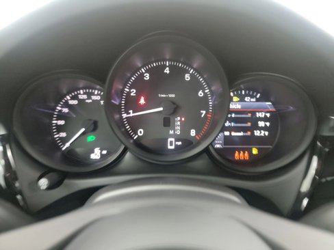 New 2026 Porsche Macan image 20