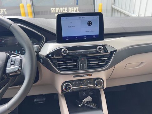 Used 2022 Ford Escape SEL image 29