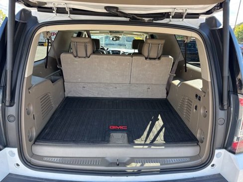 Used 2019 GMC Yukon XL SLT w/ Open Road Package image 15