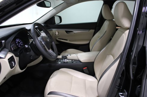 Used 2019 INFINITI QX50 Essential w/ Premium Heat Package image 3
