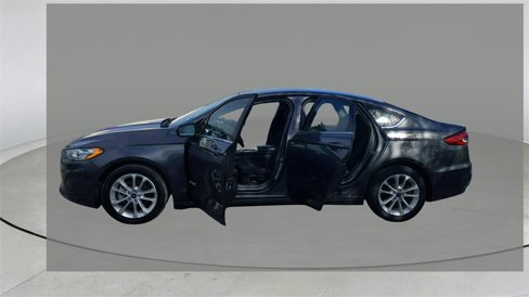 Used 2019 Ford Fusion SE image 11