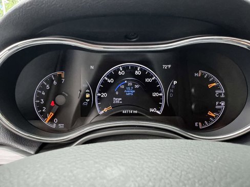 Used 2022 Jeep Grand Cherokee Limited image 33