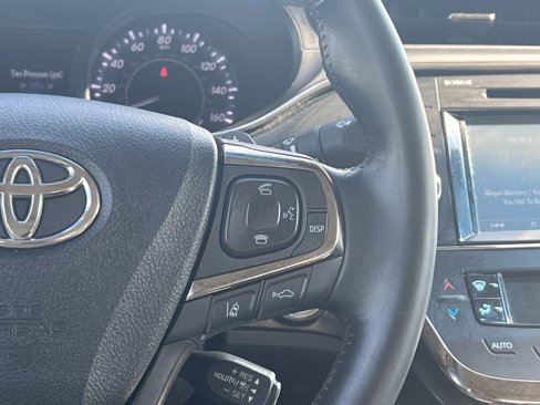 Used 2018 Toyota Avalon Limited image 20