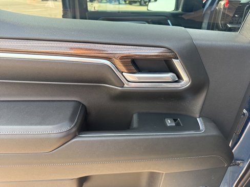 Used 2024 Chevrolet Silverado 1500 LT image 24
