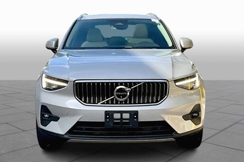 Used 2024 Volvo XC40 B5 Plus w/ Protection Package Premier image 3