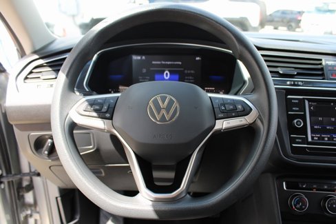 Used 2022 Volkswagen Tiguan S image 10