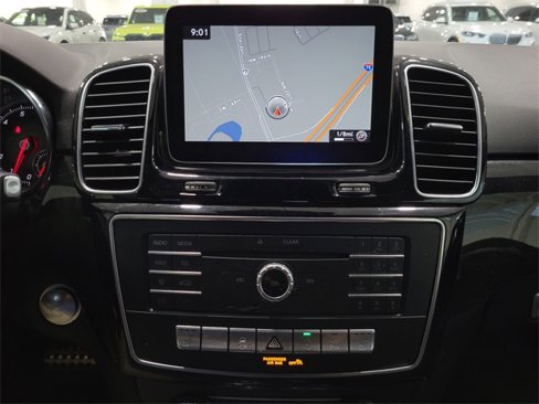 Used 2019 Mercedes-Benz GLE 400 4MATIC image 18