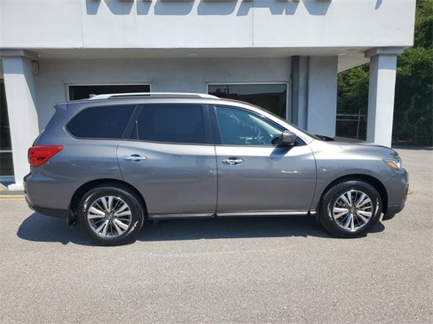 Used 2019 Nissan Pathfinder S image 7