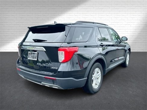 Used 2022 Ford Explorer XLT w/ Equipment Group 202A image 13