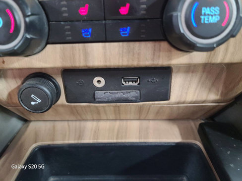 Used 2011 Ford F150 Lariat w/ Lariat Plus Pkg image 29