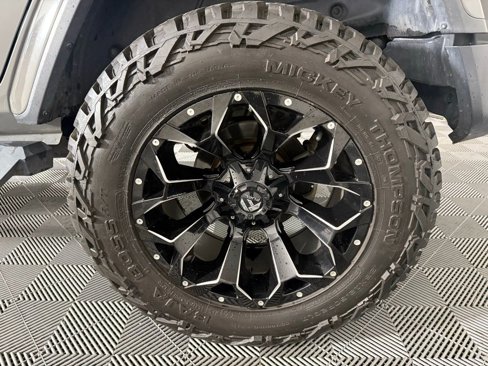 Used 2020 Jeep Wrangler Unlimited Sahara image 12