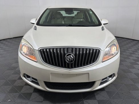 Used 2013 Buick Verano image 2