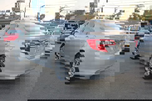 Used 2014 Toyota Camry XLE image 5