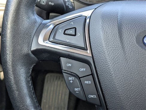 Used 2020 Ford Fusion SEL image 30