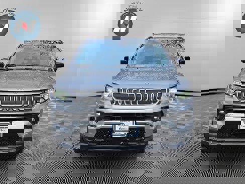 Used 2022 Jeep Compass Latitude image 8
