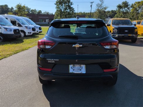 Used 2023 Chevrolet TrailBlazer LS image 12