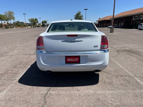 Used 2014 Chrysler 300 image 7