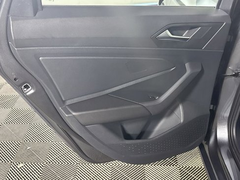 Certified 2024 Volkswagen Jetta SE image 19