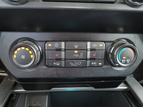 Used 2019 Ford F150 XLT w/ Equipment Group 302A Luxury image 15