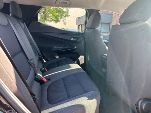 Used 2023 Chevrolet Bolt EUV LT image 21