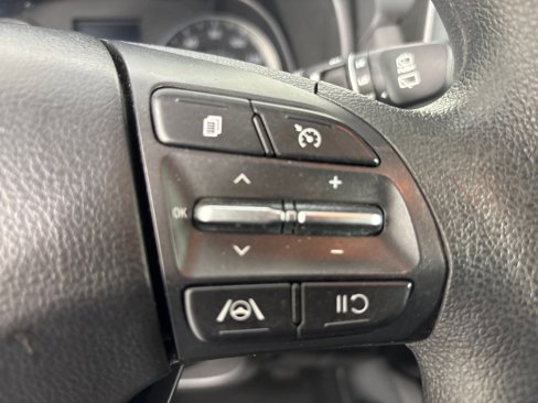 Used 2023 Hyundai Kona SEL image 27