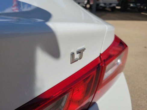 Used 2024 Chevrolet Malibu LT image 7