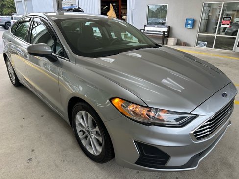 Used 2020 Ford Fusion SE image 9