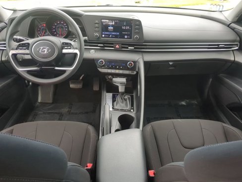 Certified 2022 Hyundai Elantra SEL image 13